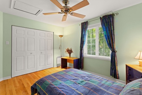 Chambre à coucher - 150 Rue Hector, Rosemère, QC - Indoor Photo Showing Bedroom