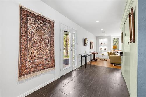 1324 Wellington Cr, Winnipeg, MB - Indoor Photo Showing Other Room