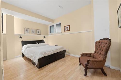 1324 Wellington Cr, Winnipeg, MB - Indoor Photo Showing Bedroom