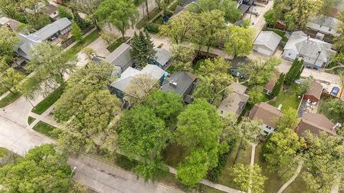 1324 Wellington Cr, Winnipeg, MB - Outdoor With View