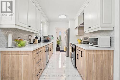 48 Venetian Crescent, Toronto, ON - Indoor Photo Showing Kitchen With Upgraded Kitchen