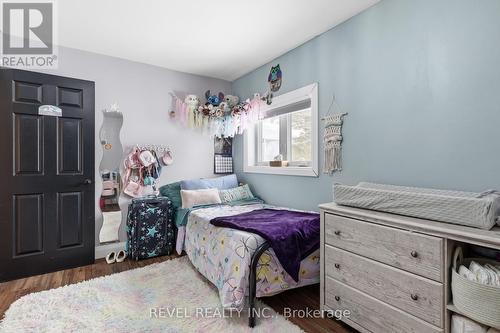 122 Mcguire Beach Road, Kawartha Lakes (Carden), ON - Indoor Photo Showing Bedroom