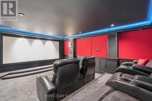 3 Prince William Way, Barrie, ON - Indoor
