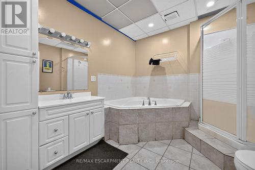 1292 Barton Street E, Hamilton, ON 
