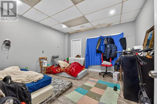 1292 Barton Street E, Hamilton, ON 