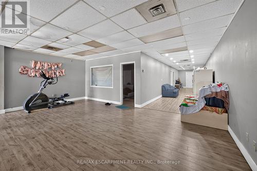 1292 Barton Street E, Hamilton, ON 