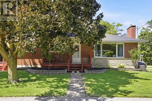 12 Simcoe Street, Whitby (Brooklin), ON - Outdoor