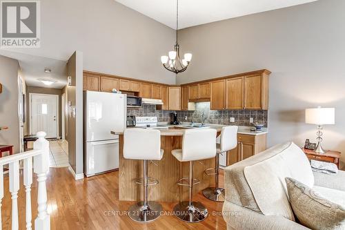 47 - 1077 Hamilton Road, London East (East O), ON - Indoor Photo Showing Kitchen
