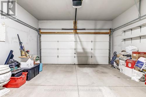 47 - 1077 Hamilton Road, London East (East O), ON - Indoor Photo Showing Garage