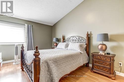 47 - 1077 Hamilton Road, London East (East O), ON - Indoor Photo Showing Bedroom