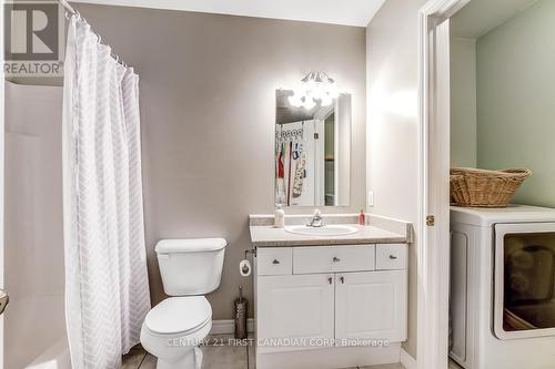 47 - 1077 Hamilton Road, London East (East O), ON - Indoor Photo Showing Bathroom