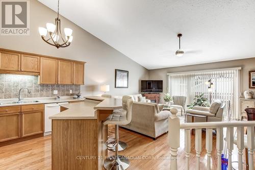 47 - 1077 Hamilton Road, London East (East O), ON - Indoor Photo Showing Kitchen With Double Sink