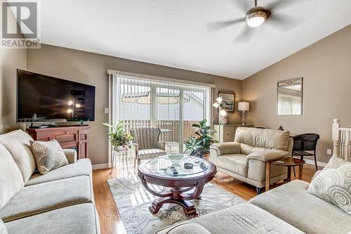 47 - 1077 Hamilton Road, London East (East O), ON - Indoor Photo Showing Living Room