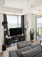 2101 - 318 RICHMOND STREET W  Toronto, ON M5V 0B4