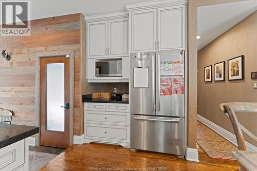 3460 Huntington Avenue, Windsor, ON - Indoor Photo Showing Kitchen