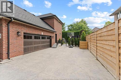 3460 Huntington Avenue, Windsor, ON - Outdoor With Exterior
