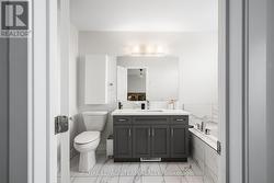 Primary Bedroom En-Suite - 
