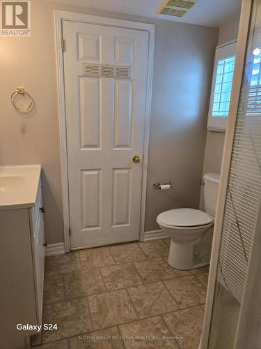 36 Weeping Willow Drive, Innisfil, ON - Indoor Photo Showing Bathroom