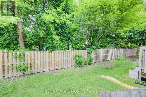 3 - 486 Springbank Avenue N, Woodstock, ON - Outdoor