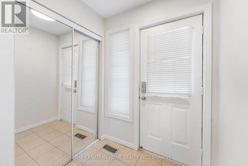 500 Robert Ferrie Drive, Kitchener, ON - Indoor Photo Showing Other Room