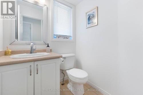 500 Robert Ferrie Drive, Kitchener, ON - Indoor Photo Showing Bathroom