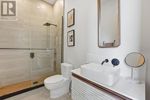 3404 Vivian Road, Whitchurch-Stouffville, ON - Indoor Photo Showing Bathroom