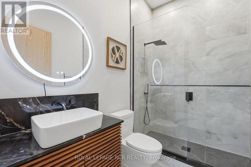 3404 Vivian Road, Whitchurch-Stouffville, ON - Indoor Photo Showing Bathroom