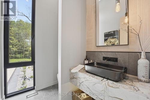 3404 Vivian Road, Whitchurch-Stouffville, ON - Indoor Photo Showing Other Room