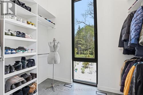 3404 Vivian Road, Whitchurch-Stouffville, ON - Indoor With Storage