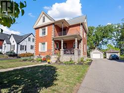 18 EMERICK AVENUE Fort Erie (Central), ON L2A 2W3