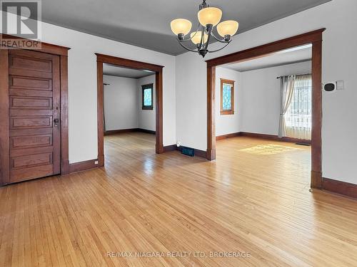 18 Emerick Avenue, Fort Erie (Central), ON - Indoor Photo Showing Other Room