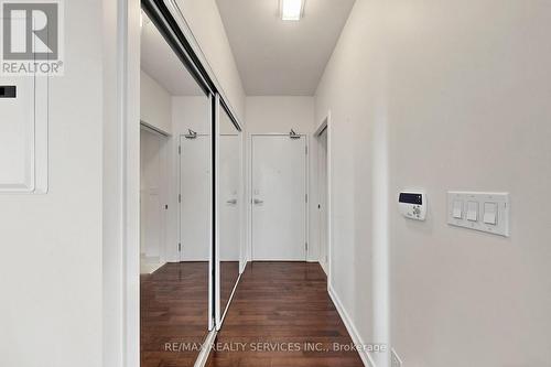 407 - 12 York Street, Toronto, ON - Indoor Photo Showing Other Room
