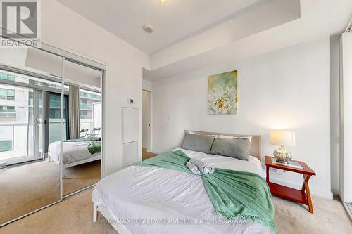 407 - 12 York Street, Toronto, ON - Indoor Photo Showing Bedroom