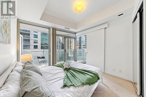 407 - 12 York Street, Toronto, ON - Indoor Photo Showing Bedroom