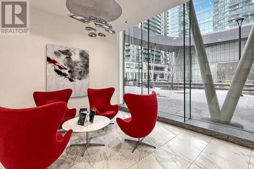 407 - 12 York Street, Toronto, ON -  Photo Showing Other Room