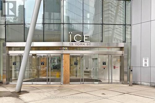 407 - 12 York Street, Toronto, ON -  Photo Showing Other Room