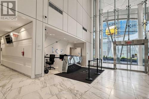 407 - 12 York Street, Toronto, ON - Indoor Photo Showing Other Room