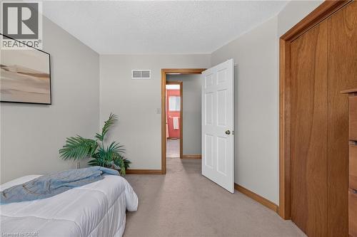 19 Country Club Road, Cayuga, ON - Indoor Photo Showing Bedroom