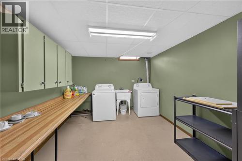 19 Country Club Road, Cayuga, ON - Indoor Photo Showing Laundry Room