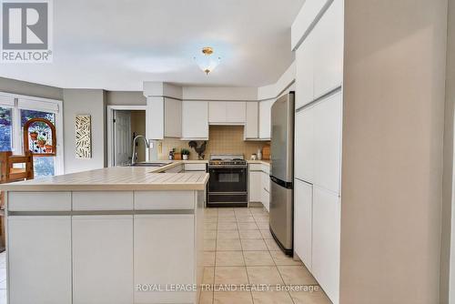 83 Blackburn Crescent, Middlesex Centre (Kilworth), ON - Indoor Photo Showing Kitchen