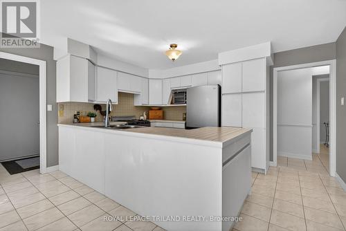 83 Blackburn Crescent, Middlesex Centre (Kilworth), ON - Indoor Photo Showing Kitchen