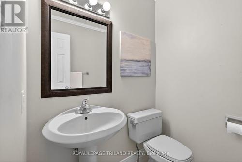 83 Blackburn Crescent, Middlesex Centre (Kilworth), ON - Indoor Photo Showing Bathroom