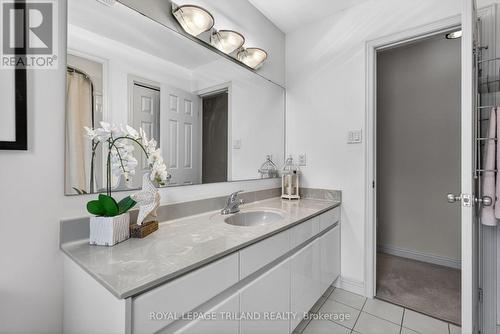 83 Blackburn Crescent, Middlesex Centre (Kilworth), ON - Indoor Photo Showing Bathroom