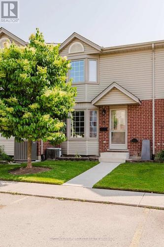 11 - 151 Martinet Avenue, London East (East I), ON - Outdoor