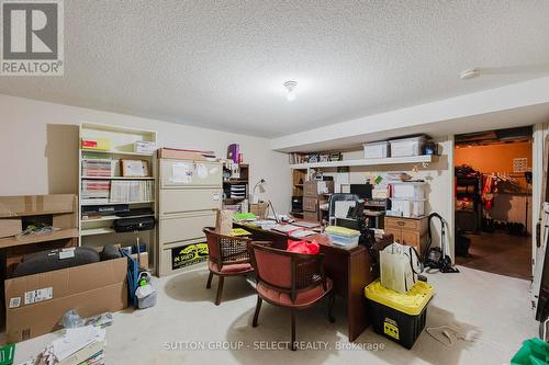 11 - 151 Martinet Avenue, London East (East I), ON - Indoor