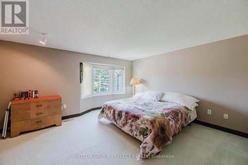 11 - 151 Martinet Avenue, London East (East I), ON - Indoor Photo Showing Bedroom