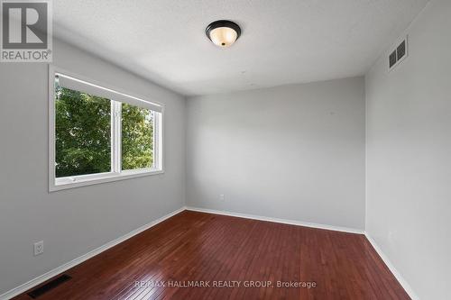 2104 Sandy Oaks Drive, Ottawa, ON - Indoor Photo Showing Other Room