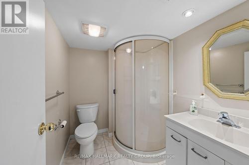 2104 Sandy Oaks Drive, Ottawa, ON - Indoor Photo Showing Bathroom