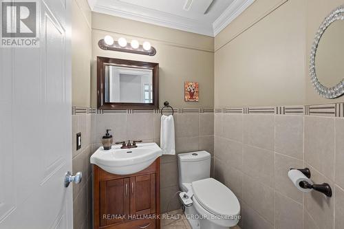 2104 Sandy Oaks Drive, Ottawa, ON - Indoor Photo Showing Bathroom