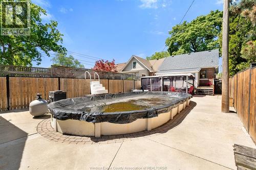 1220 Bruce Avenue, Windsor, ON - Outdoor